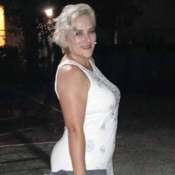 Meet your Posher, Lily - Picture 8 of 8